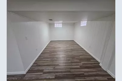 1810 Nocturne Avenue NE, Warren, OH 44483 - Photo 31