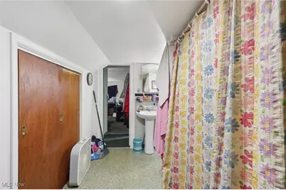 634 Kling Street, Akron, OH 44311 - Photo 15