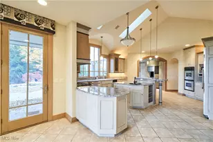 4120 Lochness Cir NW, Canton, OH 44718 - Photo 13