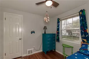 30615 Crescent Dr, Willowick, OH 44095 - Photo 27