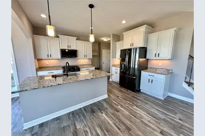 2316 Ledgestone Drive NW, Uniontown, OH 44685 - Photo 7