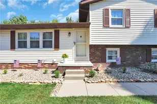 895 Lancaster Dr, Medina, OH 44256 - Photo 7