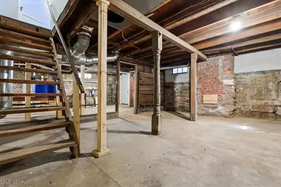 217 E 9th Street, Williamstown, WV 26187 - Photo 27