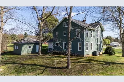 217 E 9th Street, Williamstown, WV 26187 - Photo 3