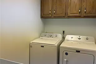 1357 S Azalea Blvd, Barberton, OH 44203 - Photo 13