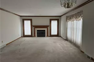 1357 S Azalea Blvd, Barberton, OH 44203 - Photo 5