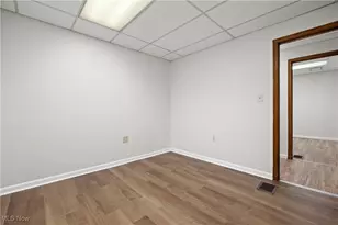 1063 W 21st St, Lorain, OH 44052 - Photo 13