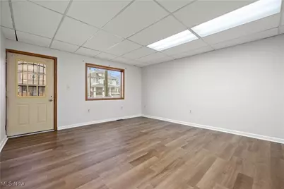 1063 W 21st Street #Lower, Lorain, OH 44052 - Photo 9