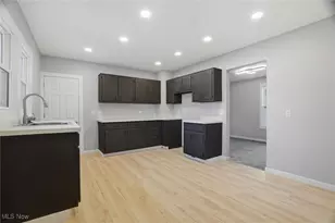 949 E 6th St, Ashtabula, OH 44004 - Photo 15