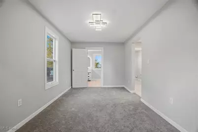 949 E 6th Street, Ashtabula, OH 44004 - Photo 11