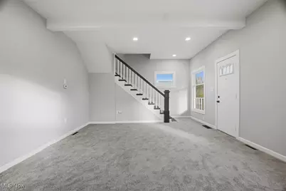 949 E 6th Street, Ashtabula, OH 44004 - Photo 9