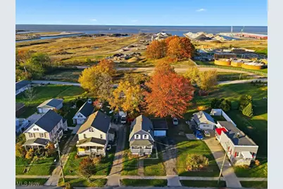 949 E 6th Street, Ashtabula, OH 44004 - Photo 3