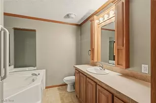 2355 Martin Rd, Mogadore, OH 44260 - Photo 35