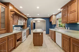 2355 Martin Rd, Mogadore, OH 44260 - Photo 25