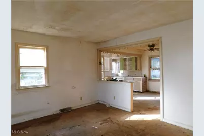 276 Beach Street, Geneva, OH 44041 - Photo 9