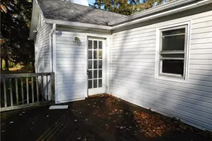 276 Beach St, Geneva, OH 44041 - Photo 5