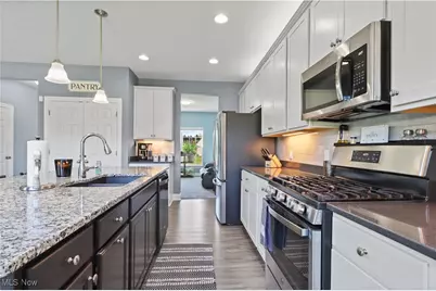 807 Asbury Pointe Lane, Painesville Twp, OH 44077 - Photo 5