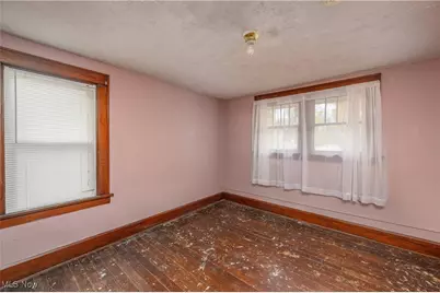 13004 Edison Street NE, Alliance, OH 44601 - Photo 17