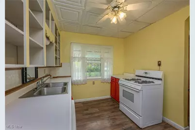 13004 Edison Street NE, Alliance, OH 44601 - Photo 13