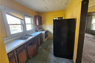 148 Oak St, Elyria, OH 44035 - Photo 11