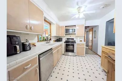 3603 Silvieus Drive, Ashtabula, OH 44004 - Photo 7