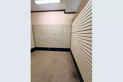 2030 Whipple Avenue NW, Canton, OH 44708 - Photo 5