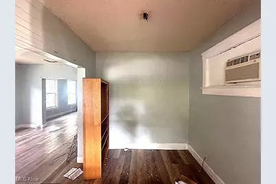 6812 Lawn Avenue, Loveland, OH 44102 - Photo 5
