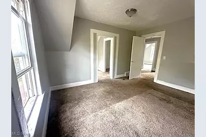 6812 Lawn Avenue, Loveland, OH 44102 - Photo 35