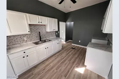 828 Locust Avenue, Zanesville, OH 43701 - Photo 5