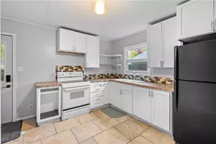 2832 Wingate Ave, Akron, OH 44314 - Photo 9