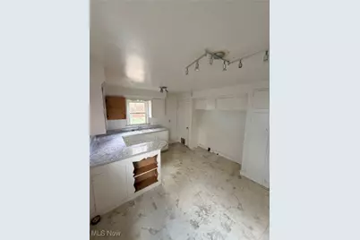 18404 Neff Road, Loveland, OH 44119 - Photo 5