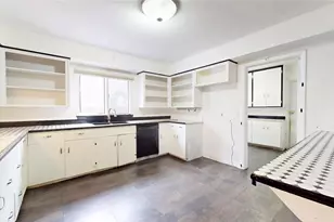 3283 Van Aken Blvd, Huber Heights, OH 44120 - Photo 11