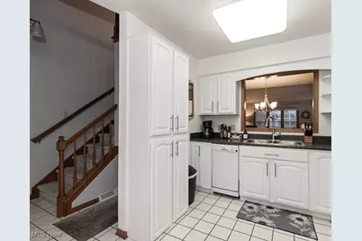 124 Oakley Green Drive, Elyria, OH 44035 - Photo 9