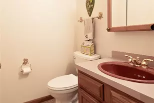 124 Oakley Green Dr, Elyria, OH 44035 - Photo 25