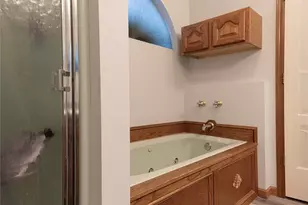 124 Oakley Green Dr, Elyria, OH 44035 - Photo 33