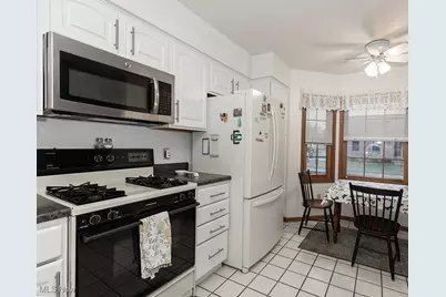 124 Oakley Green Drive, Elyria, OH 44035 - Photo 11