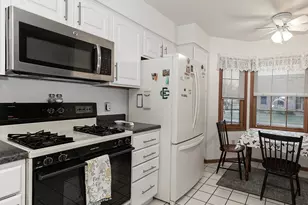 124 Oakley Green Dr, Elyria, OH 44035 - Photo 11