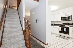 124 Oakley Green Dr, Elyria, OH 44035 - Photo 5