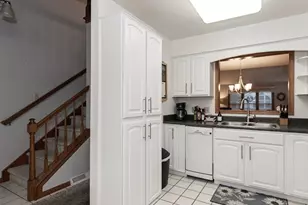 124 Oakley Green Dr, Elyria, OH 44035 - Photo 9