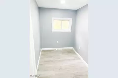 4095 Laurel Road, Lorain, OH 44055 - Photo 13