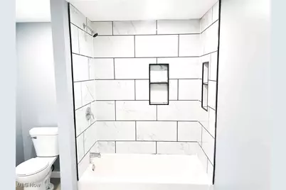 4095 Laurel Road, Lorain, OH 44055 - Photo 11