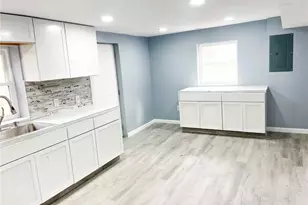 4095 Laurel Rd, Lorain, OH 44055 - Photo 5