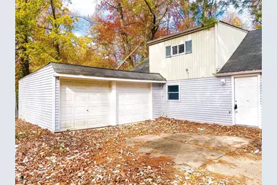 4095 Laurel Road, Lorain, OH 44055 - Photo 1