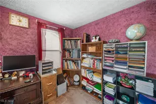 580 Colchester Ct, Akron, OH 44319 - Photo 29