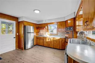 375 Pearl St, Leetonia, OH 44431 - Photo 7