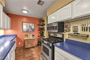 12900 Lake Ave, Oakwood, OH 44107 - Photo 13