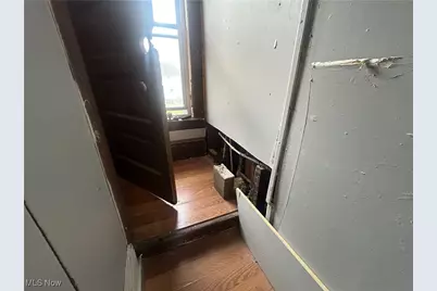 2292 E 90th Street, Loveland, OH 44106 - Photo 9