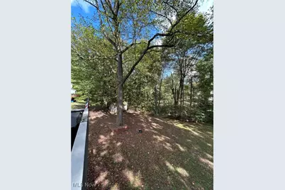 8470 Shadyview Avenue NW, Clinton, OH 44216 - Photo 19