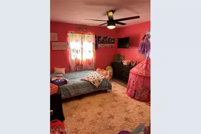 8470 Shadyview Avenue NW, Clinton, OH 44216 - Photo 9