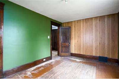 30 W Hiram Street, Barberton, OH 44203 - Photo 19